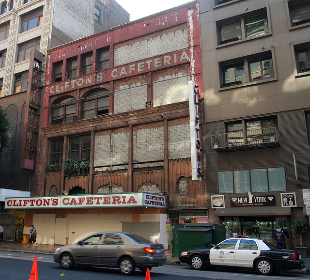 Clifton's Cafeteria (6919)