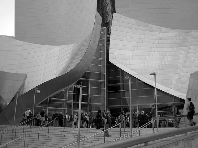 (08-56-38) Great LA Walk - Disney Hall