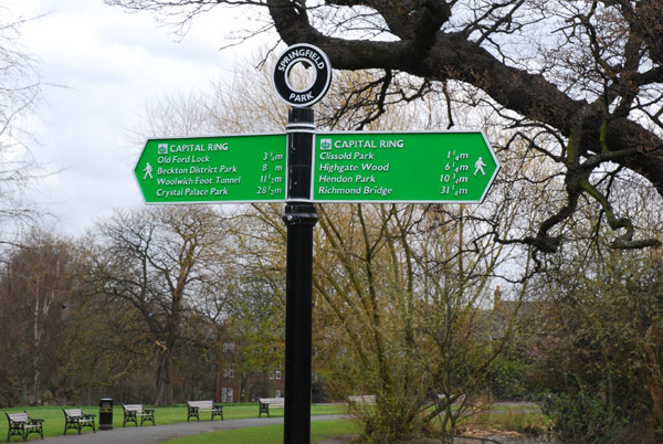 Capital Ring sign, Springfield Park