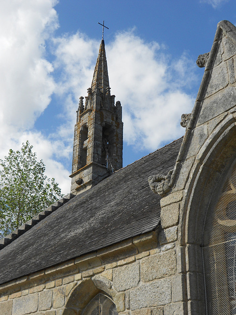 toiture de la chapelle NOTRE DAME DE LA PAIX