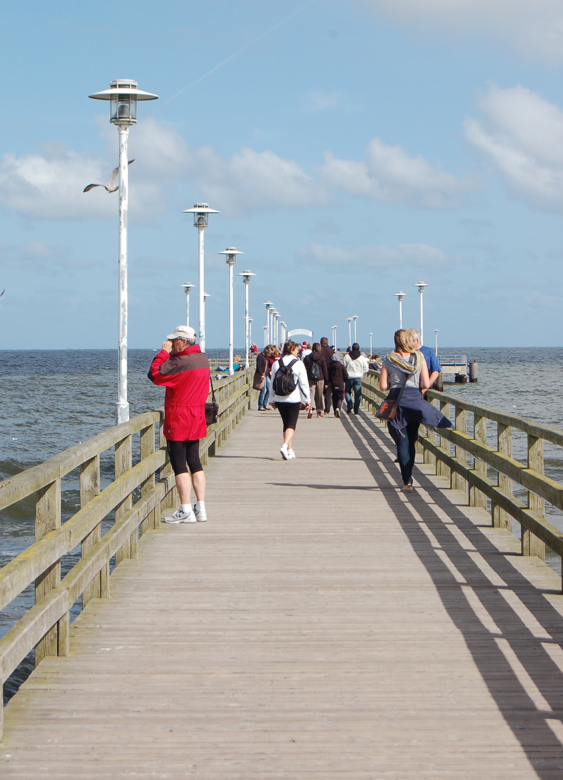 marponto en Ahlbeck, insulo Usedom, Balta Maro