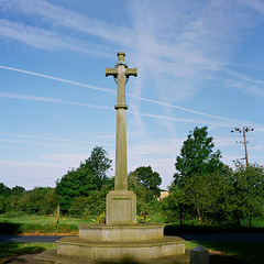 RAD20120818 Walkern war memorial