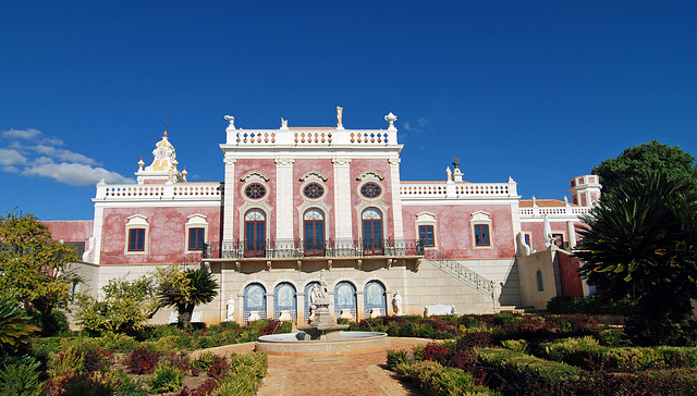 Estoi Palace