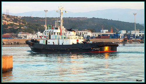 Bateau pilote..