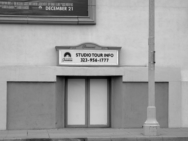 (11-18-46) Great LA Walk - Paramount