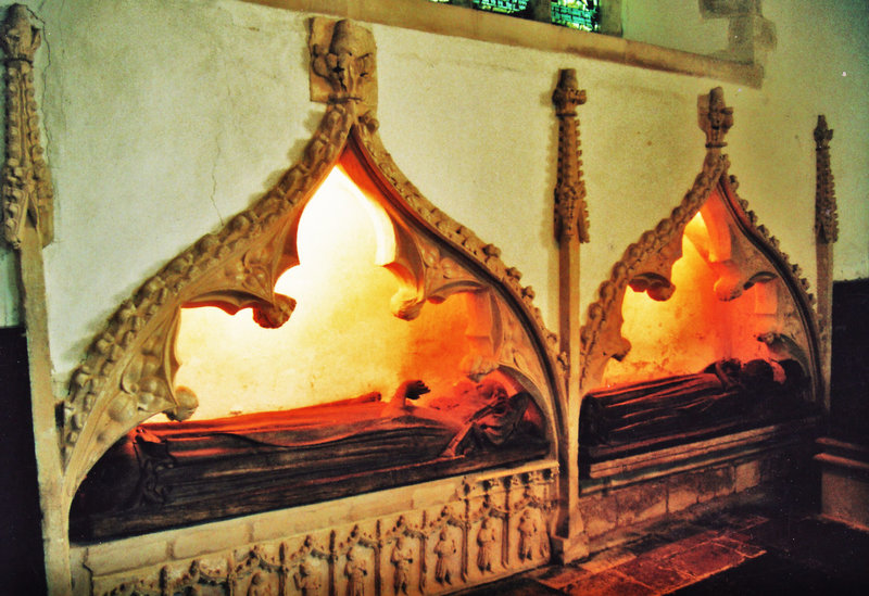 sparsholt transept effigies 1320