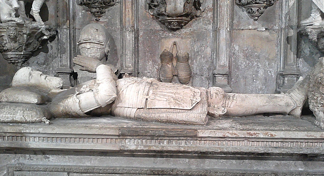 Coimbra, Church of Santa Cruz, Tomb of D. Afonso Henriques, the 1st King of Portugal (2)