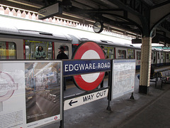 Edgware Rd platform