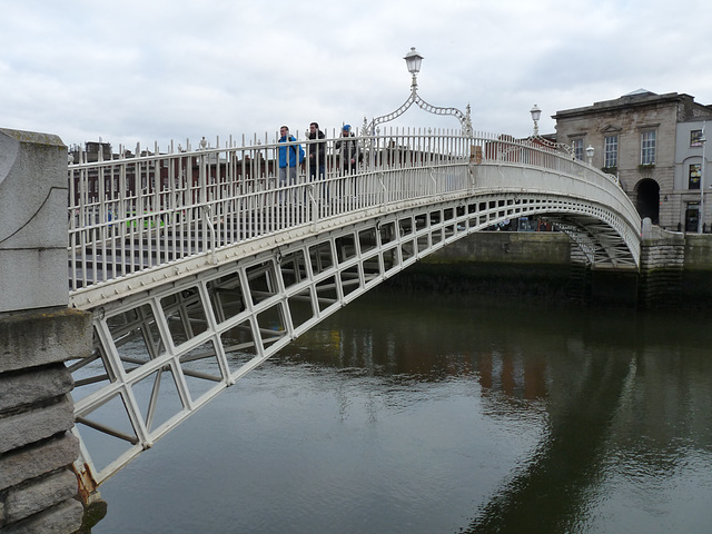 Ha'penny Bridge and River Liffey