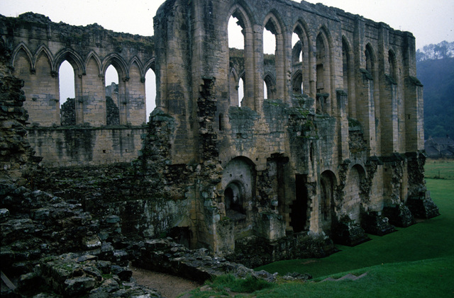 2347 Rievaulx Abbey