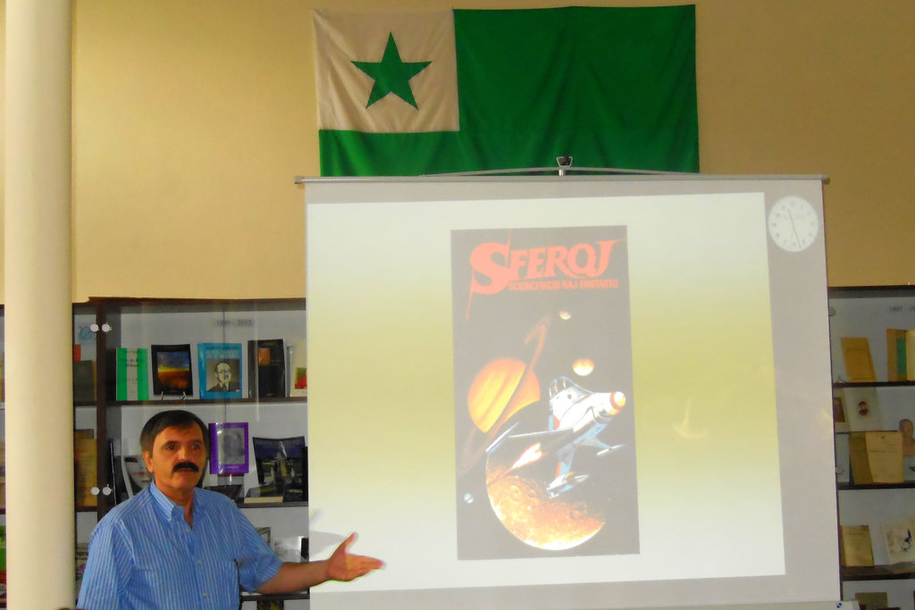 Miguel Gutiérrez Adúriz prezentas sian sciencfikcian serion "Sferoj"