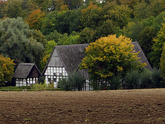 Dörfliches Anwesen