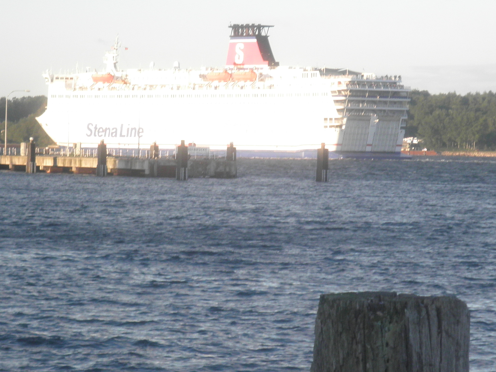 Die letzte ausfahrt der alten Stena Germanica aus Kiel