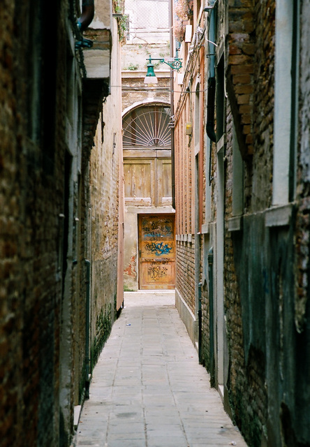 Pentax MX in Venice (colour 1)