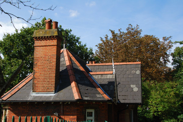 Lodge, Copgate Path