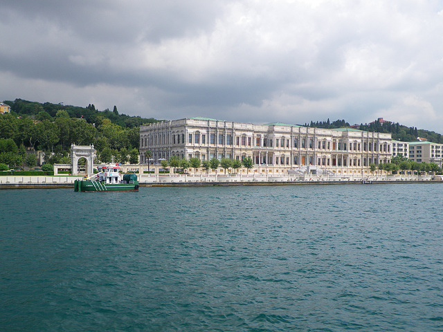 Université de Galata, 1