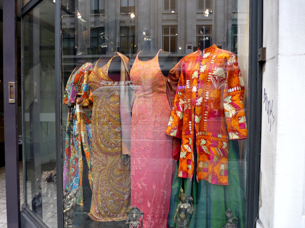 Sari shop