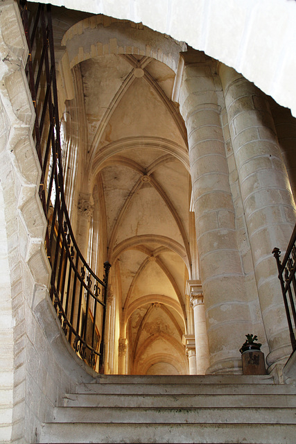 Collégiale Saint Potentien de Châtel-Censoir