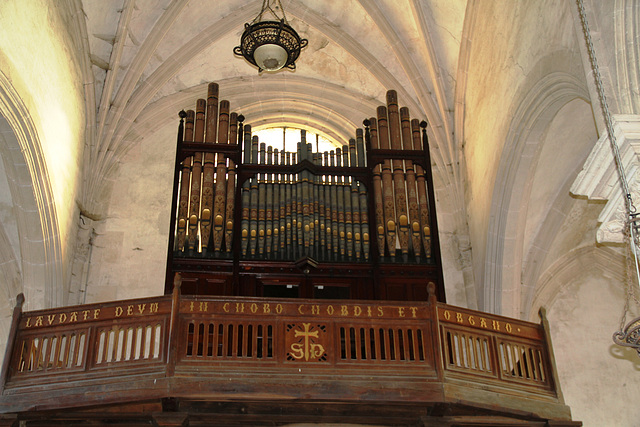 Collégiale Saint Potentien de Châtel-Censoir