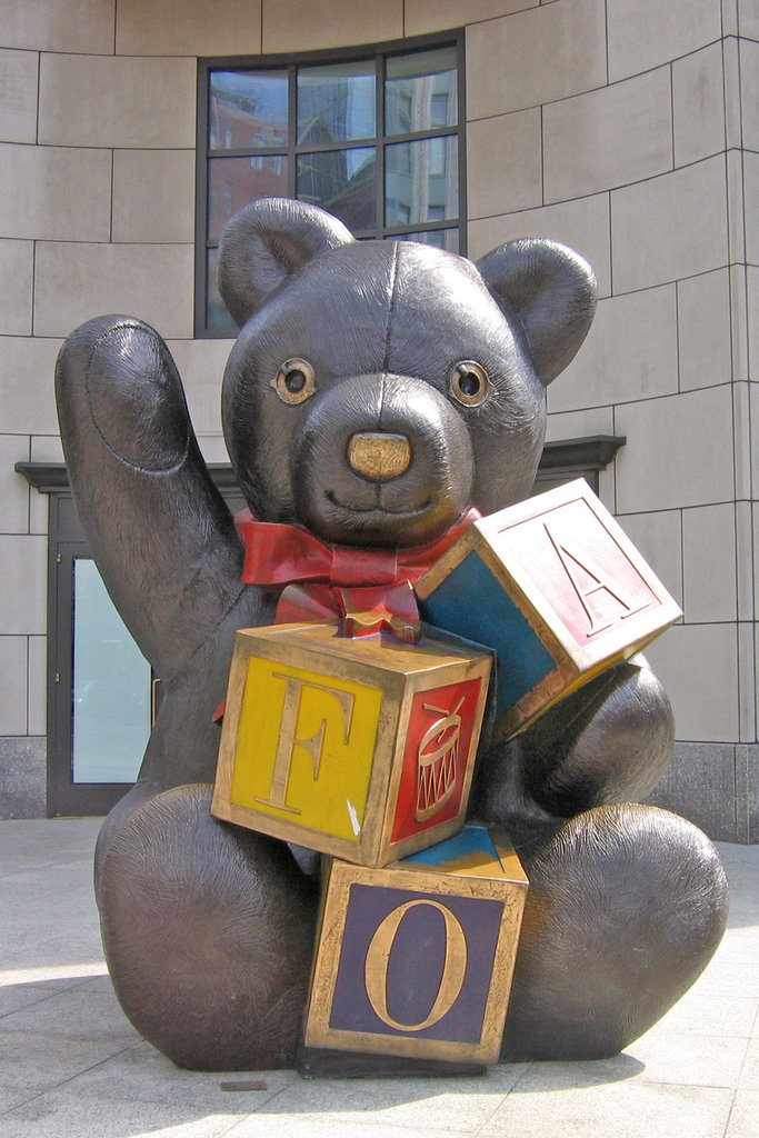 FAO Schwartz teddy bear – Boylston and Berkley Streets, Boston, Massachusetts