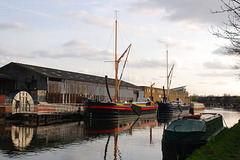 Barges with masts