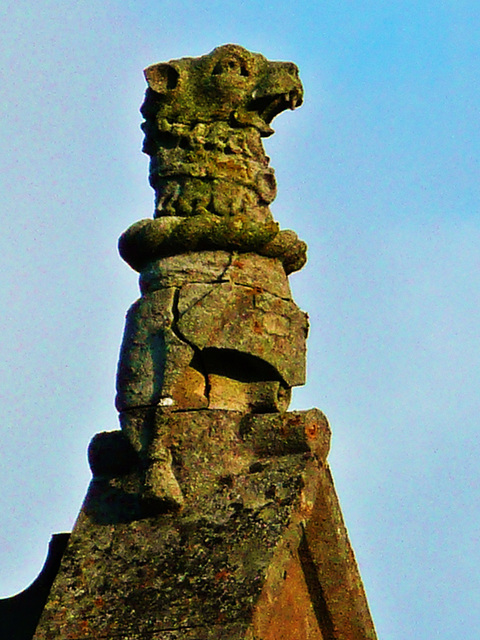 forthampton, yorke almshouses finial, burges