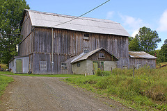 Charlie's Barn near Vale Perkins, Québec