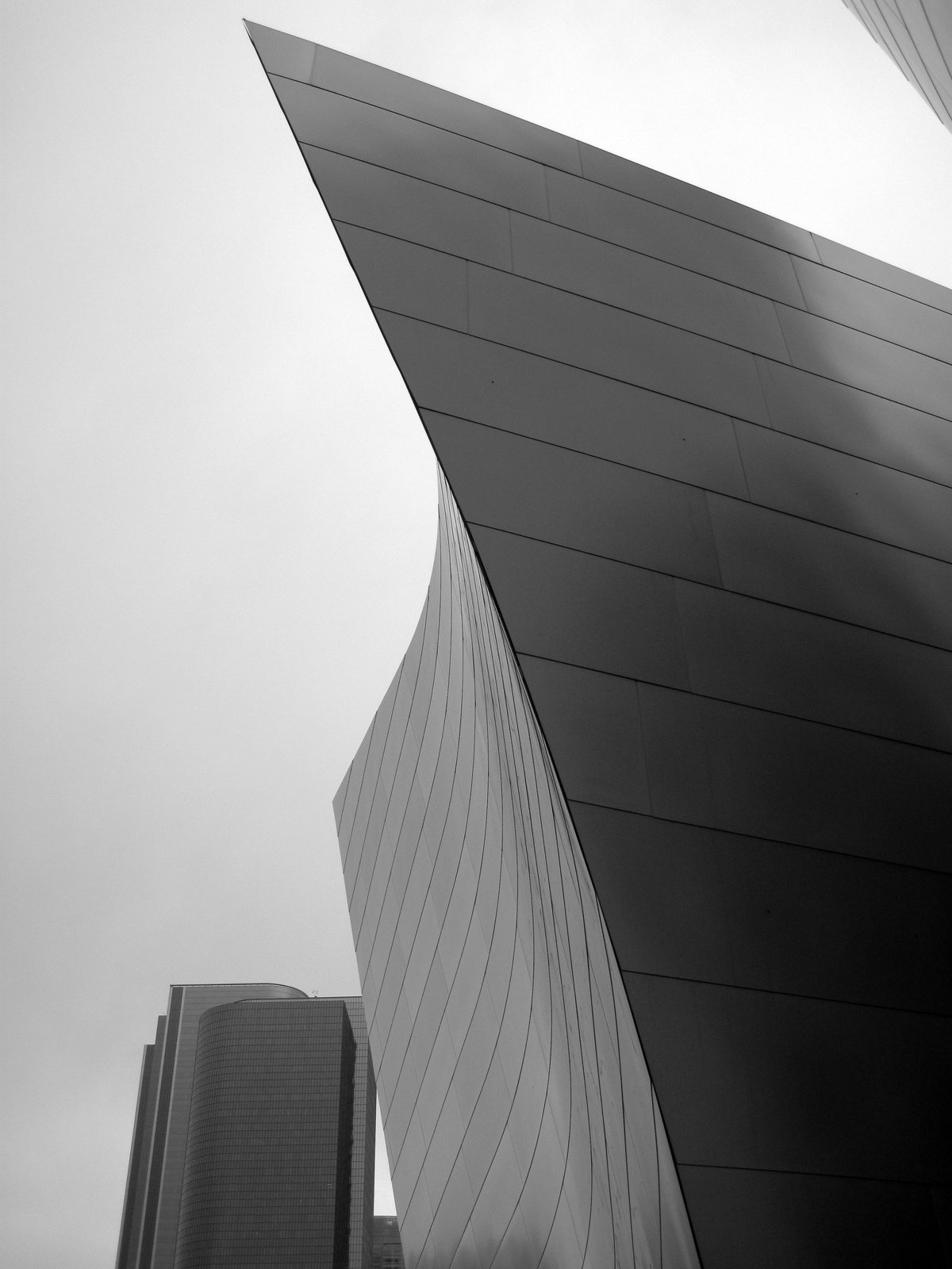 Disney Hall (08-51-26)
