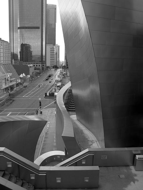 Disney Hall (08-52-04)