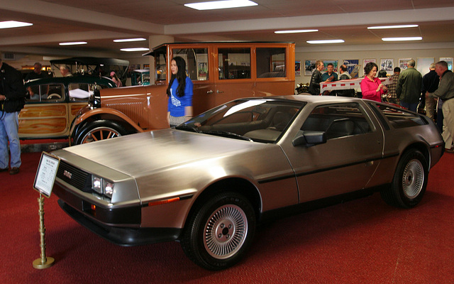 Nethercutt Collection - DeLorean (8910)