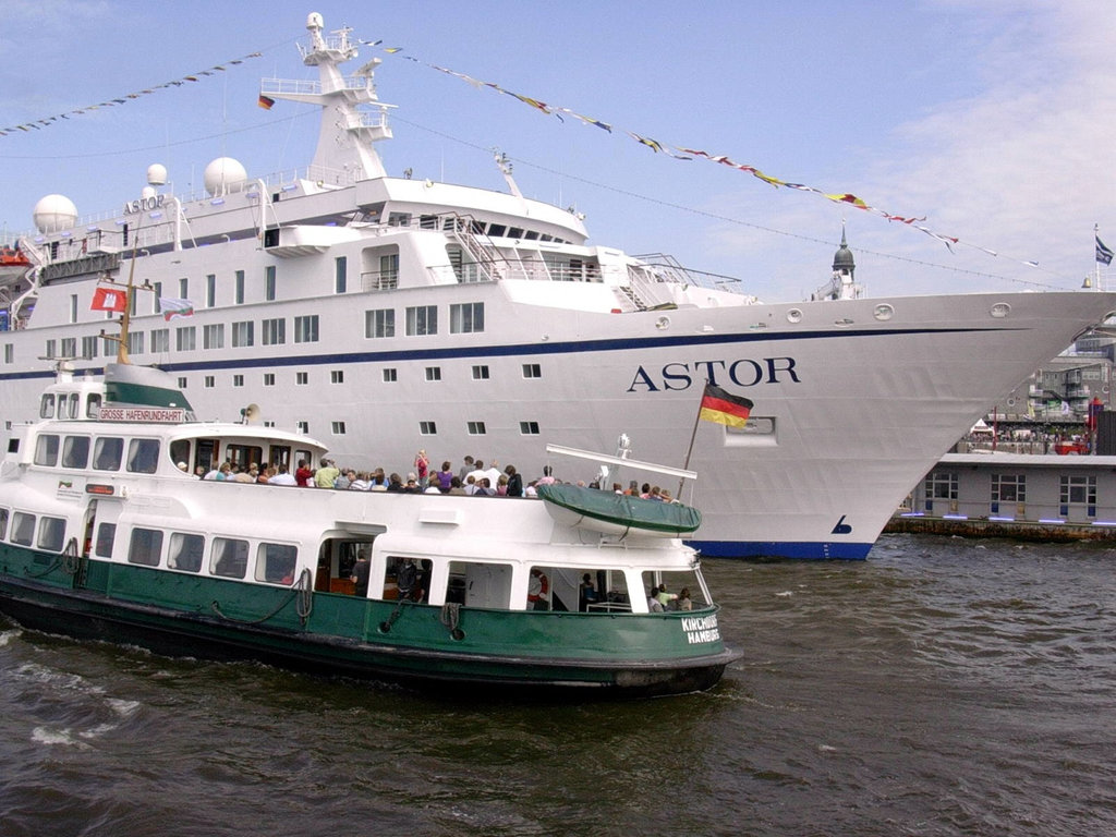 ASTOR und Hafenrundfahrt