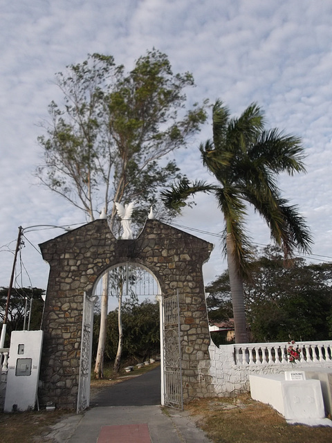 Cimetière Panaméen /Panamanian cemetery.