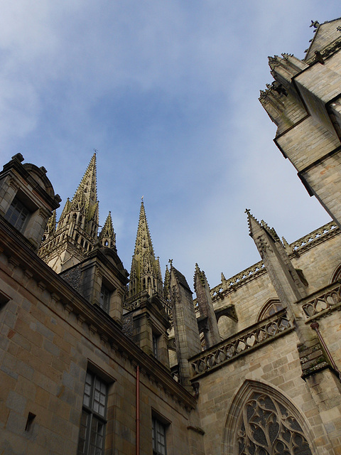 cathédrale de QUIMPER,