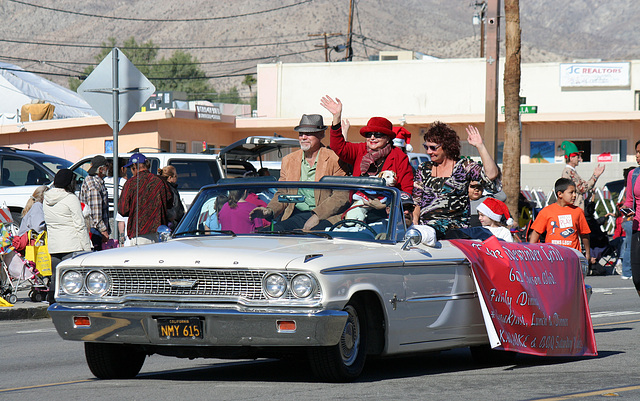 DHS Holiday Parade 2012 (7815)