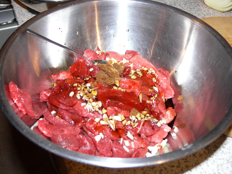 Rindfleisch mit Erdnussbutter (1)
