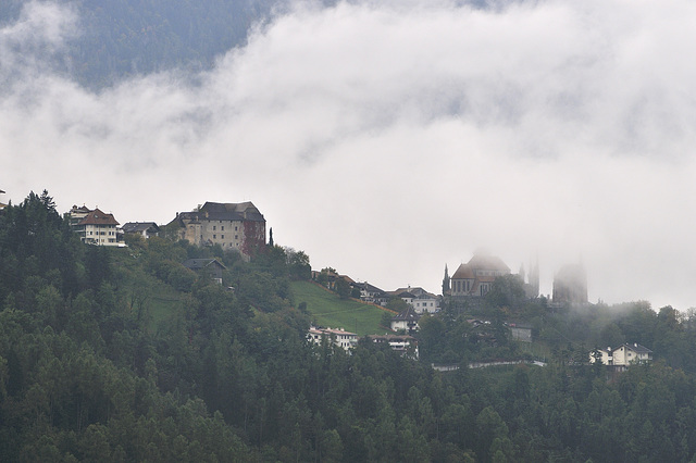 Vis-à-vis - Graue Nebel wallen durchs Passeiertal - 2014-10-11- DSC5501 - Bearb-2