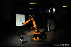 robot  peintre