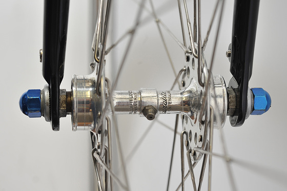 Lovely, smooth Blumfield Duralite front hub with oiler and felt seals (2014)