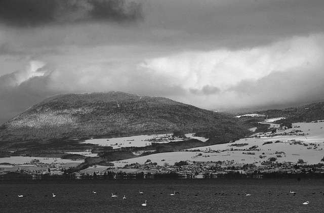 Le Jura avec son manteau blanc...