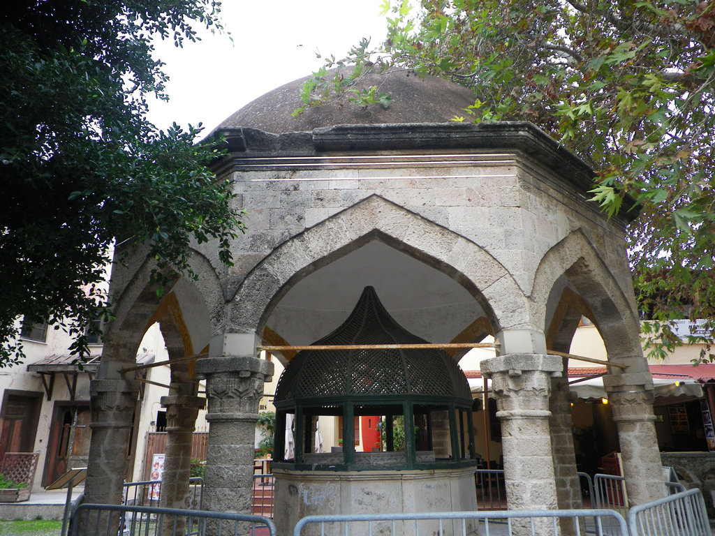 Fontaine aux ablutions