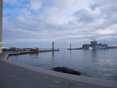 Entrée du port de Rhodes, 2