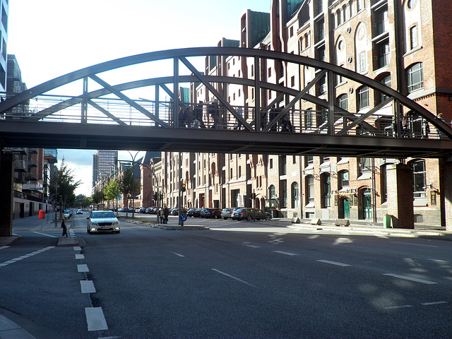 zwischen HafenCity u. Speicherstadt