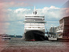 QUEEN ELIZABETH am Kreuzfahrtterminal