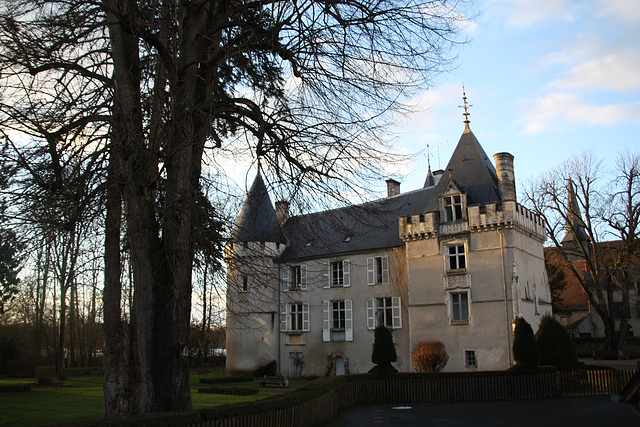 mairie Montgivray dans l'Indre