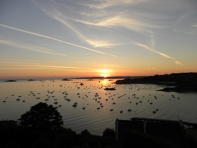 lever de soleil vu de la chambre à Carantec