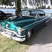 Oldsmobile & chair / Chaise et Oldsmobile - 9 septembre 2012.