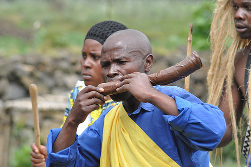 Muzikisto en la "Kultura Vilaĝo"