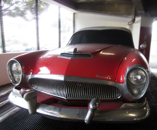 Kaiser Manhattan - Petersen Automotive Museum (1443)