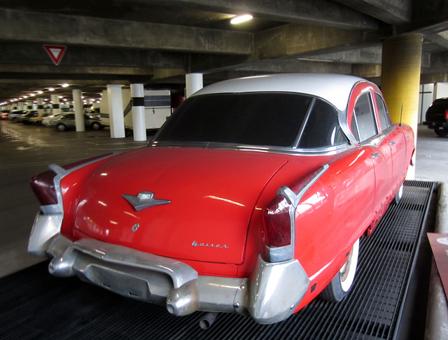 Kaiser Manhattan - Petersen Automotive Museum (1448)