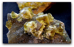 Fluorite miel- Valzergue- Aveyron